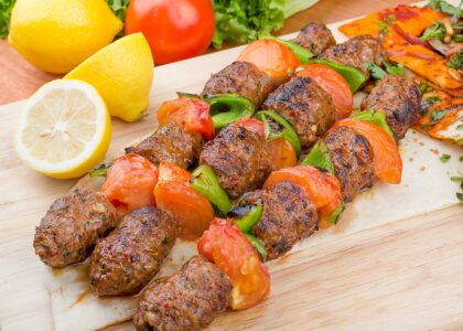 Czym kierować się przy wyborze noży do kebabów