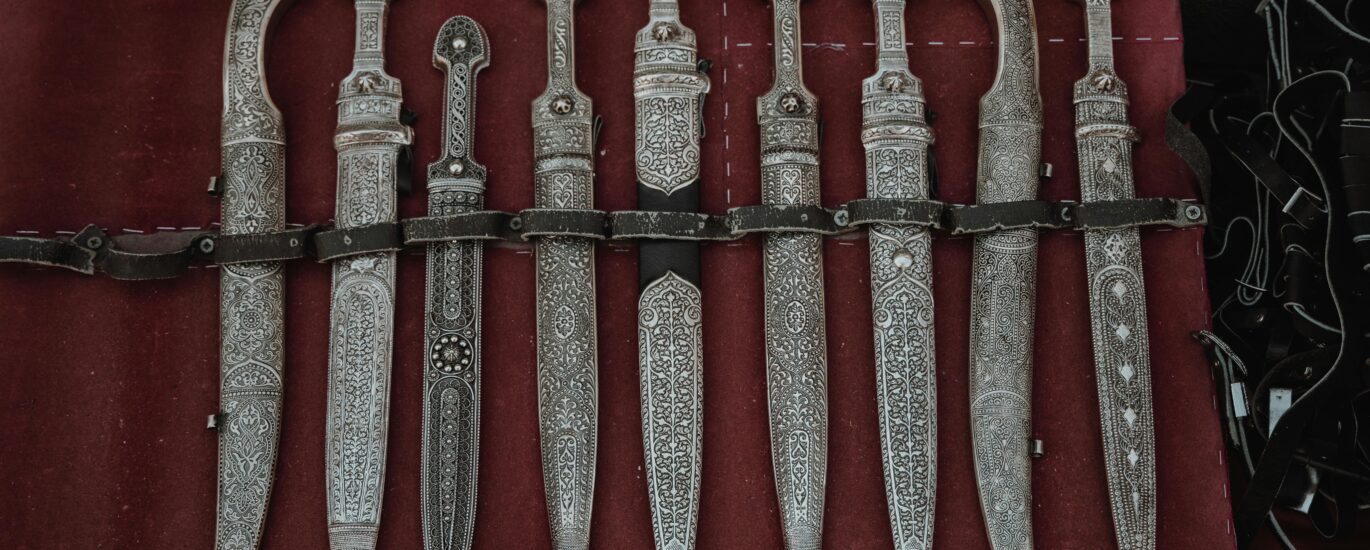 Historia i pochodzenie noży ze stali damasceńskiej