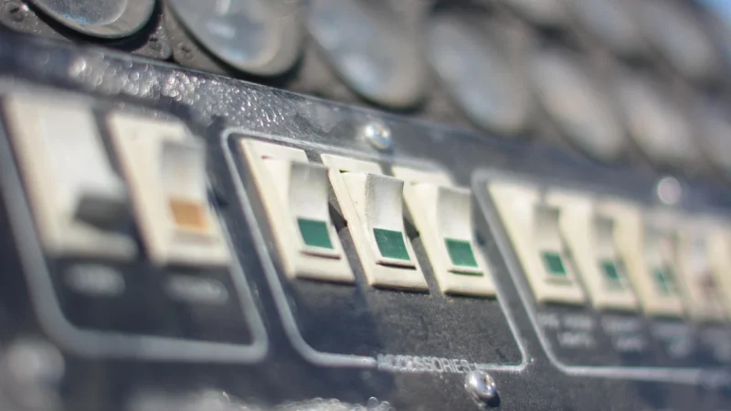 Nowoczesne rozdzielnice elektryczne jako fundament inteligentnych domów i zielonej energetyki